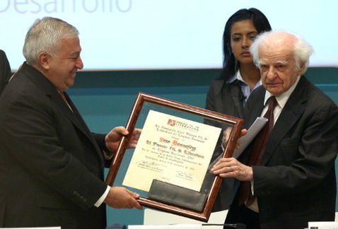 La reforma educativa creará lectores: Chuayffet