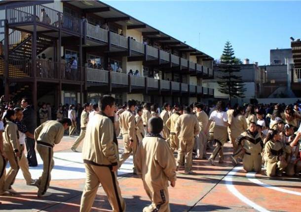 Alista GDF libros de educación sexual para adolescentes