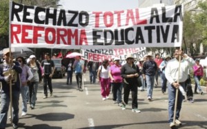 N-25-Feb-13-08-59-07-marchareformaeducativa