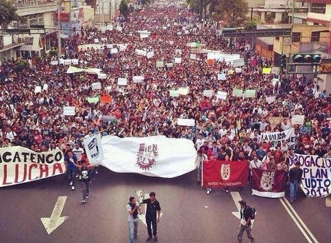 Marcha estudiantes politécnico 2014