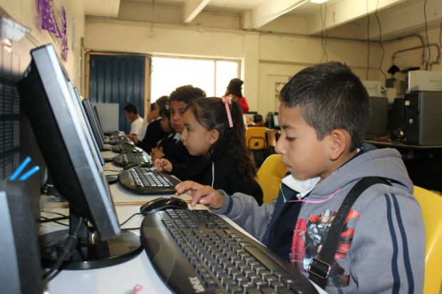 Redes sociales, alternativa para el intercambio pedagógico entre profesores