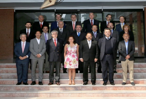 UAM reconoce a egresados destacados