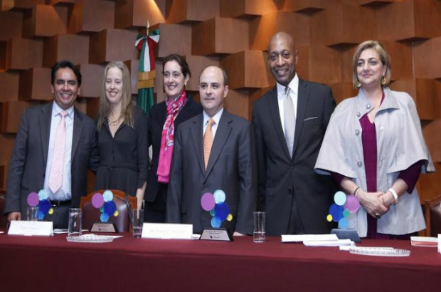 Presentan “Aula sin Frontera”