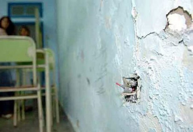 400 escuelas del DF en condiciones criticas de infraestructura: PAN-DF