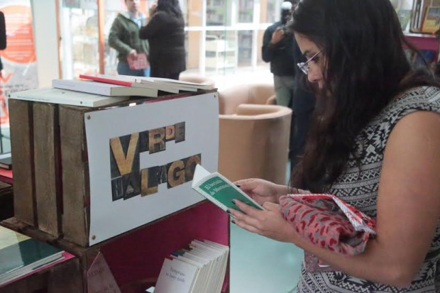 Realizó UAM Libro tránsito 2015