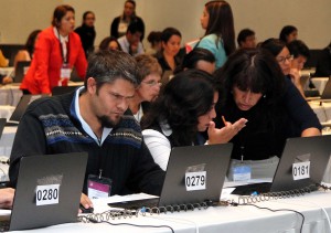 Fotografía 1. Califican maestros las evaluaciones de docentes