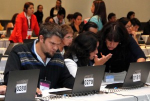 Fotografía 1. Califican maestros las evaluaciones de docentes