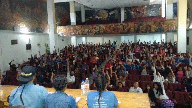 Acuerdan primera mesa de diálogo entre rechazados y autoridades