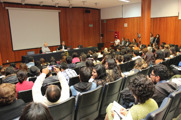 Sí a una reforma, no a ésta; sí a la evaluación, no como ésta; sí al cambio, no sin nosotros: Manuel Gil