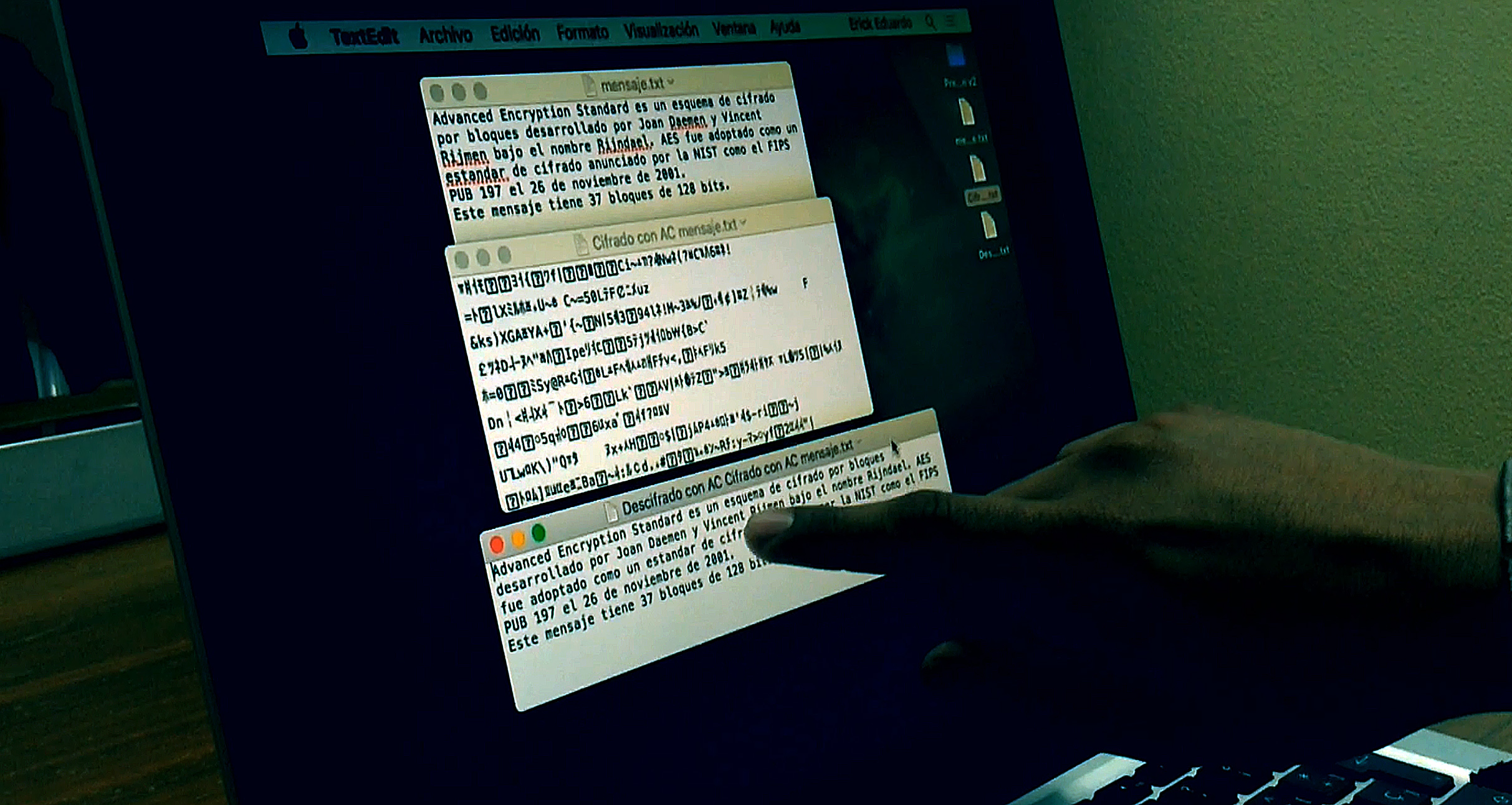 Crean alumnos del IPN sistema anti hackeos de teléfonos y computadoras