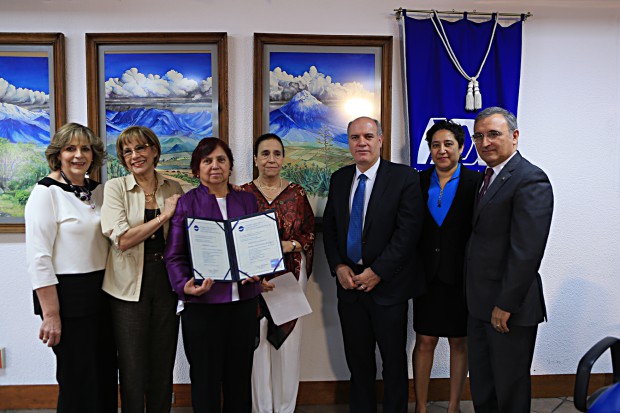 Acredita UAM-X Licenciatura en Química Farmacéutica Biológica
