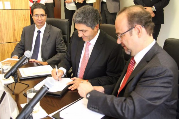 Acuerdan ANUIES y Profeco incluir derechos del consumidor en planes de estudio