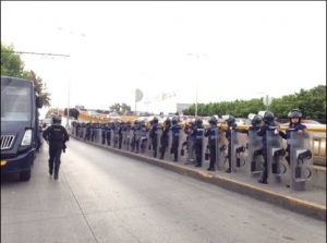 aeropuerto-policia2