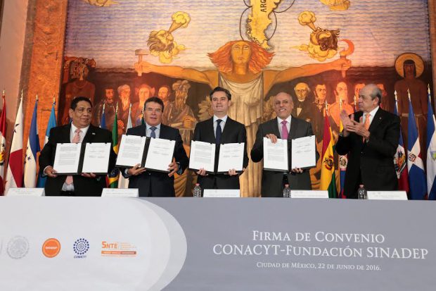 Para mejorar procesos de formación firman convenio Conacyt y Sinadep