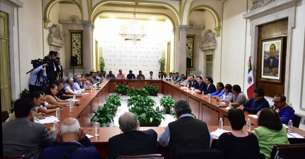 Acuerdan CNTE y Segob tratar temas políticos, educativos y sociales