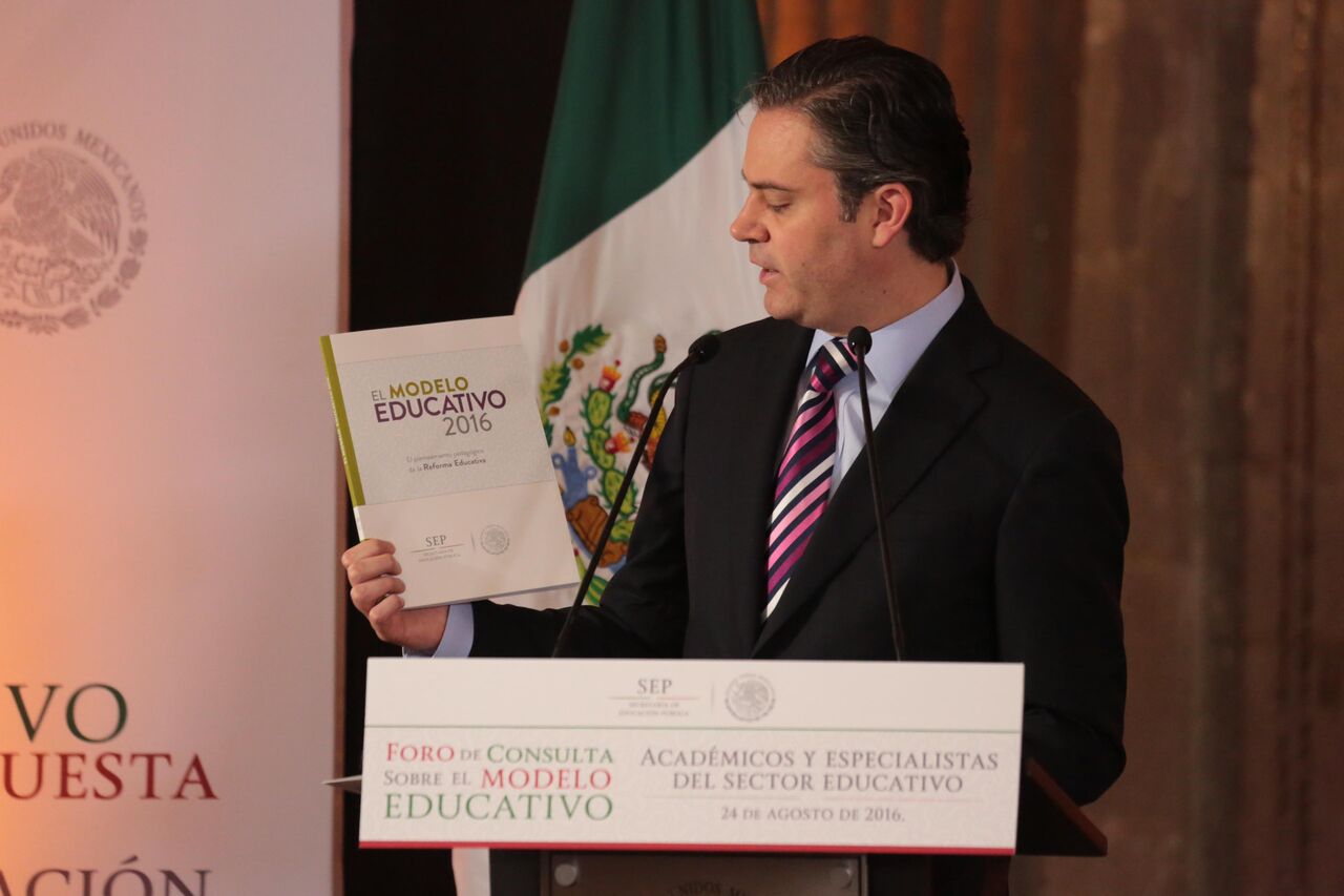 Entre 10 y 15 por ciento del currículo lo definirá cada plantel: SEP