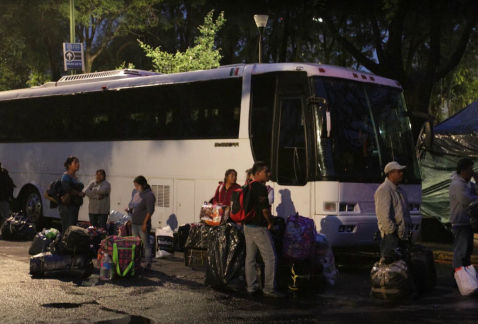 maestros_campamento-cnte_planton_ciudadela-retiro_maestros-milenio_foto_milima20160913_0430_30