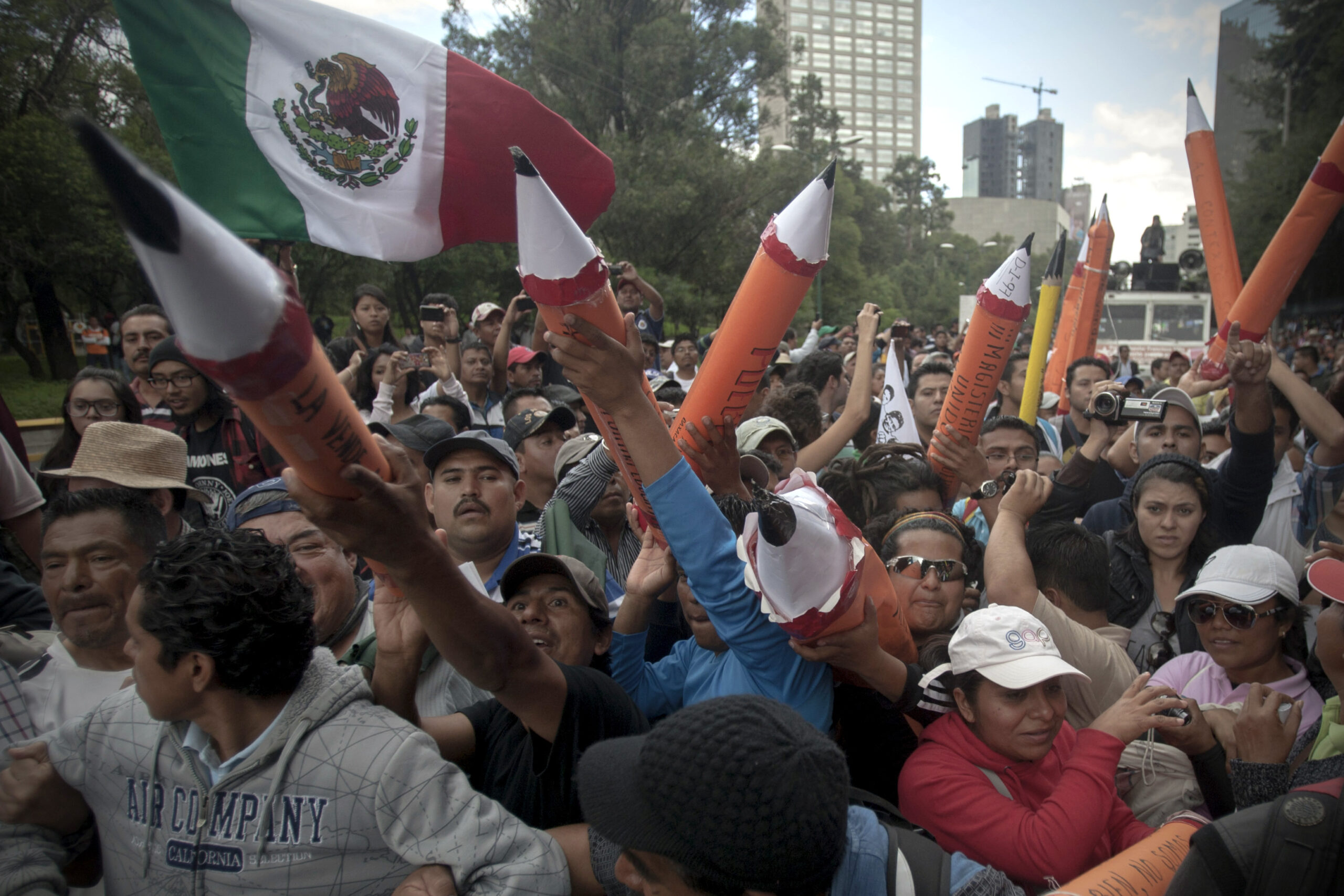 Despide SEP a 28 maestros en la Ciudad de México por acumulación de faltas