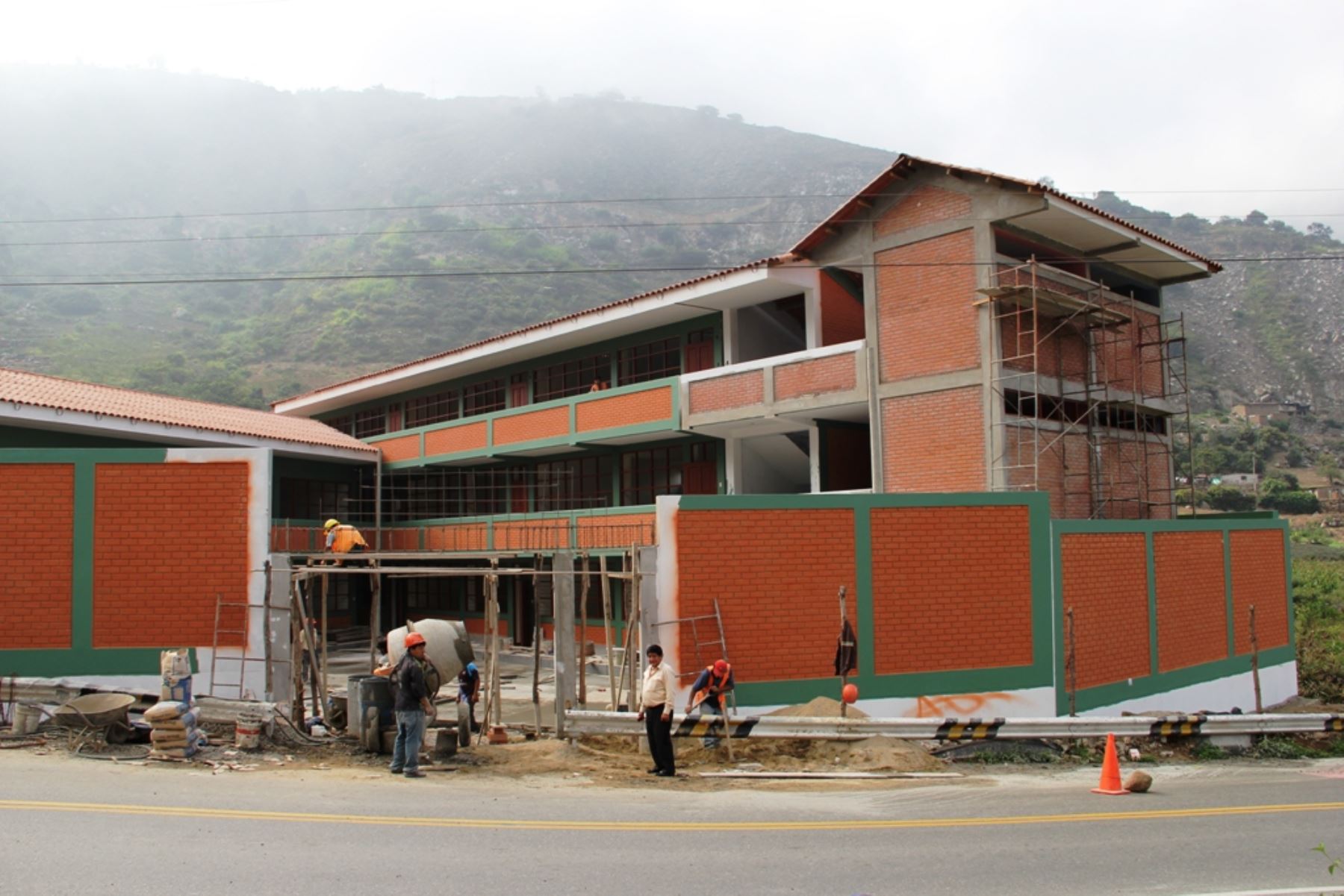 México, el país que más recursos invierte en rehabilitación de planteles educativos: INIFED