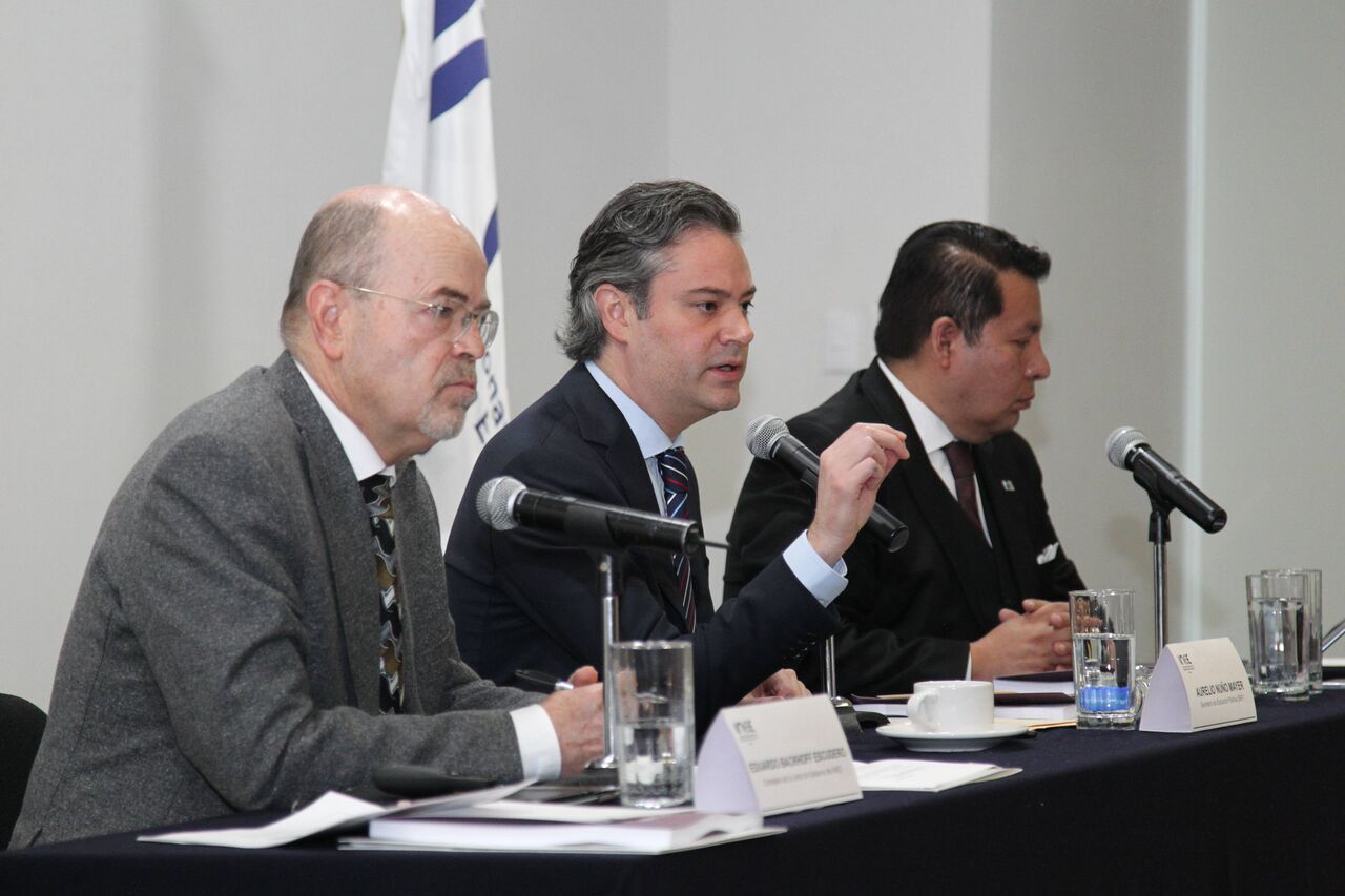 Reconoce Nuño nulo avance en desarrollo educativo