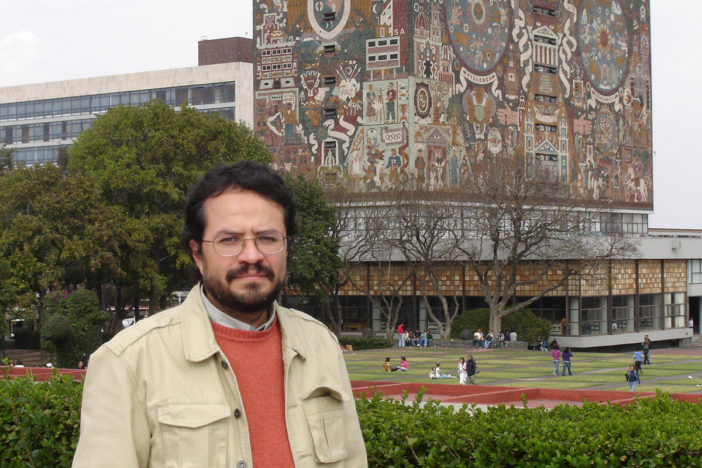 Enrique Linares, nuevo director de Facultad de Filosofía y Letras de la UNAM