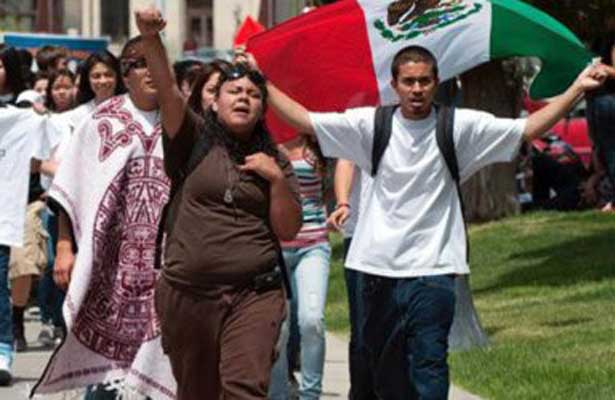 Migrantes revalidarán estudios sin antecedentes académicos; será “con base en la confianza”