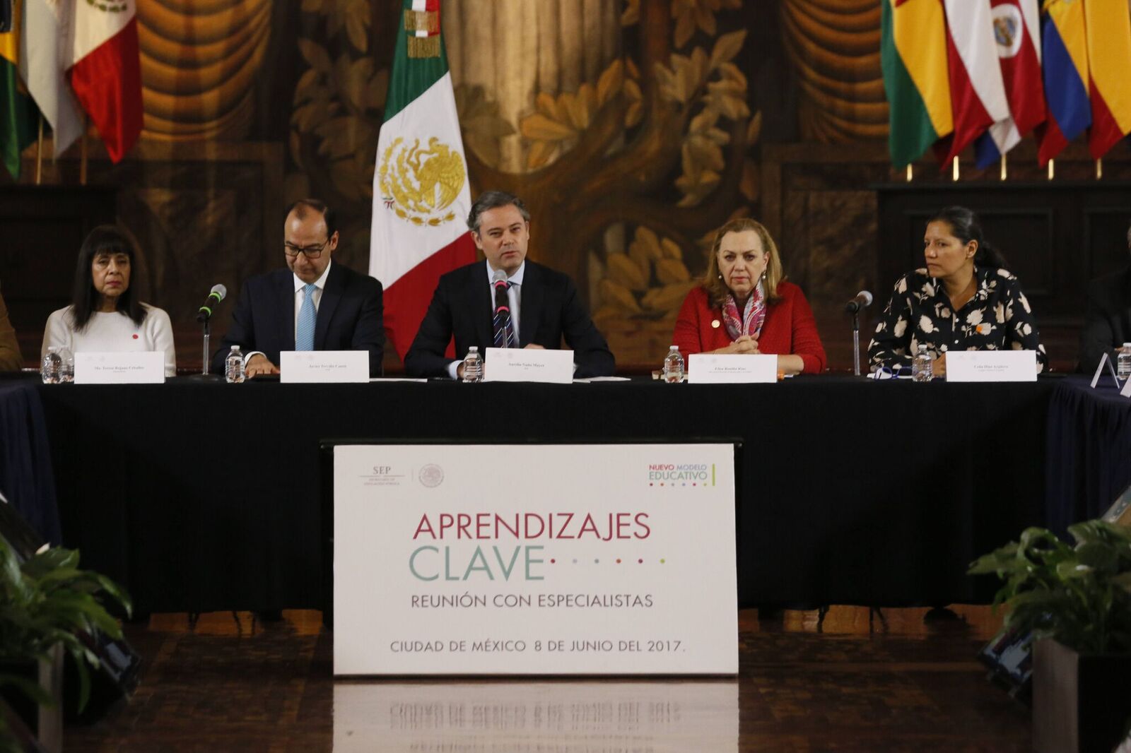 Nuevos planes de estudio, en breve, dice Nuño