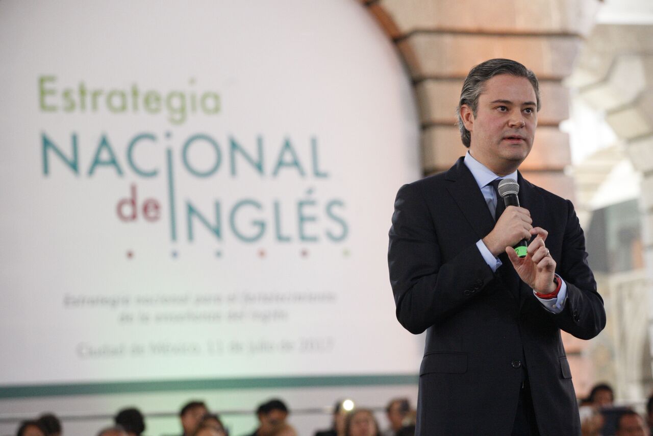 México bilingüe en 20 años: Nuño