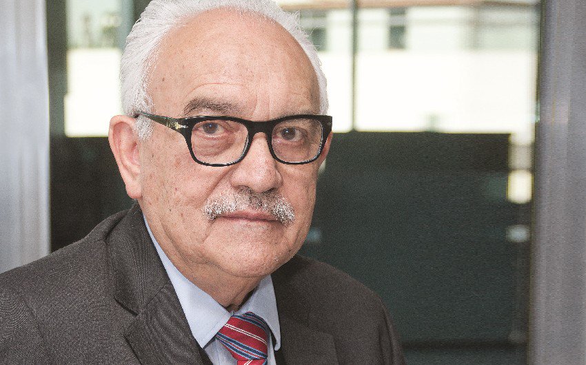 Presencia del Estado ha desdibujado la participación de la sociedad en la educación: Gilberto Guevara Niebla