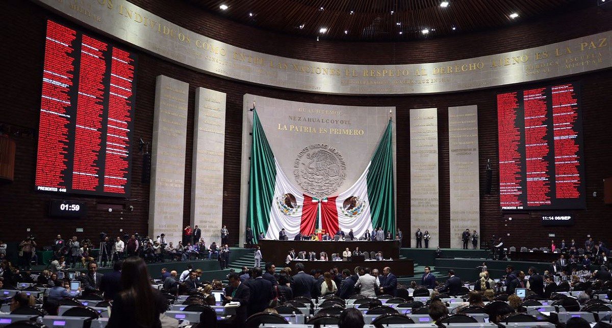 Presenta PT propuesta para derogar ley del INEE y Servicio profesional Docente