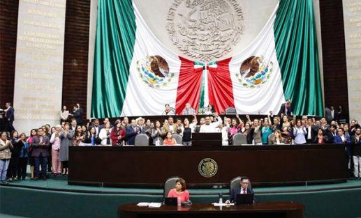 Aprueban diputados punto de acuerdo para suspender evaluación docente