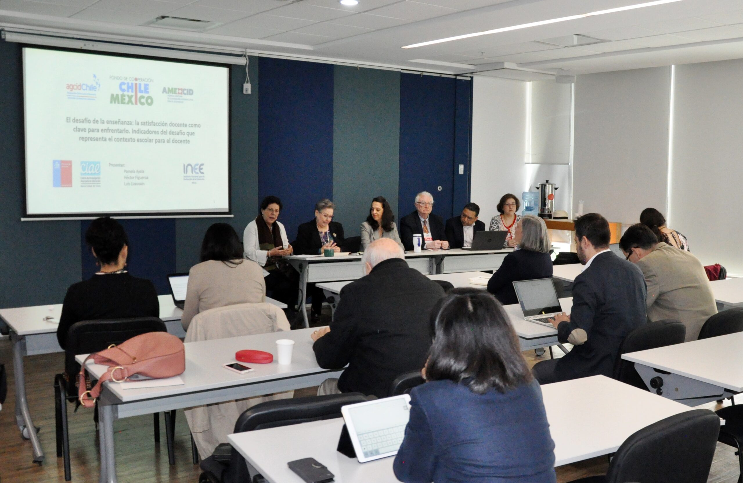 Investigación educativa debe aterrizarse en mejoras de prácticas docentes: expertos