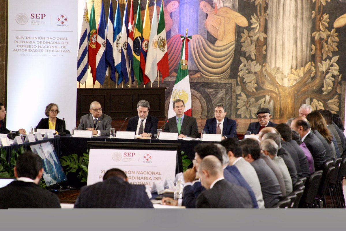 Propuesta de reforma remedia la injusticia educativa: Esteban Moctezuma