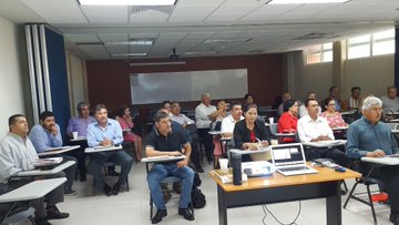 Pide Mexicanos Primero no capacitar con leyes que aún no existen. “Es una consulta democrática”, responde la SEP