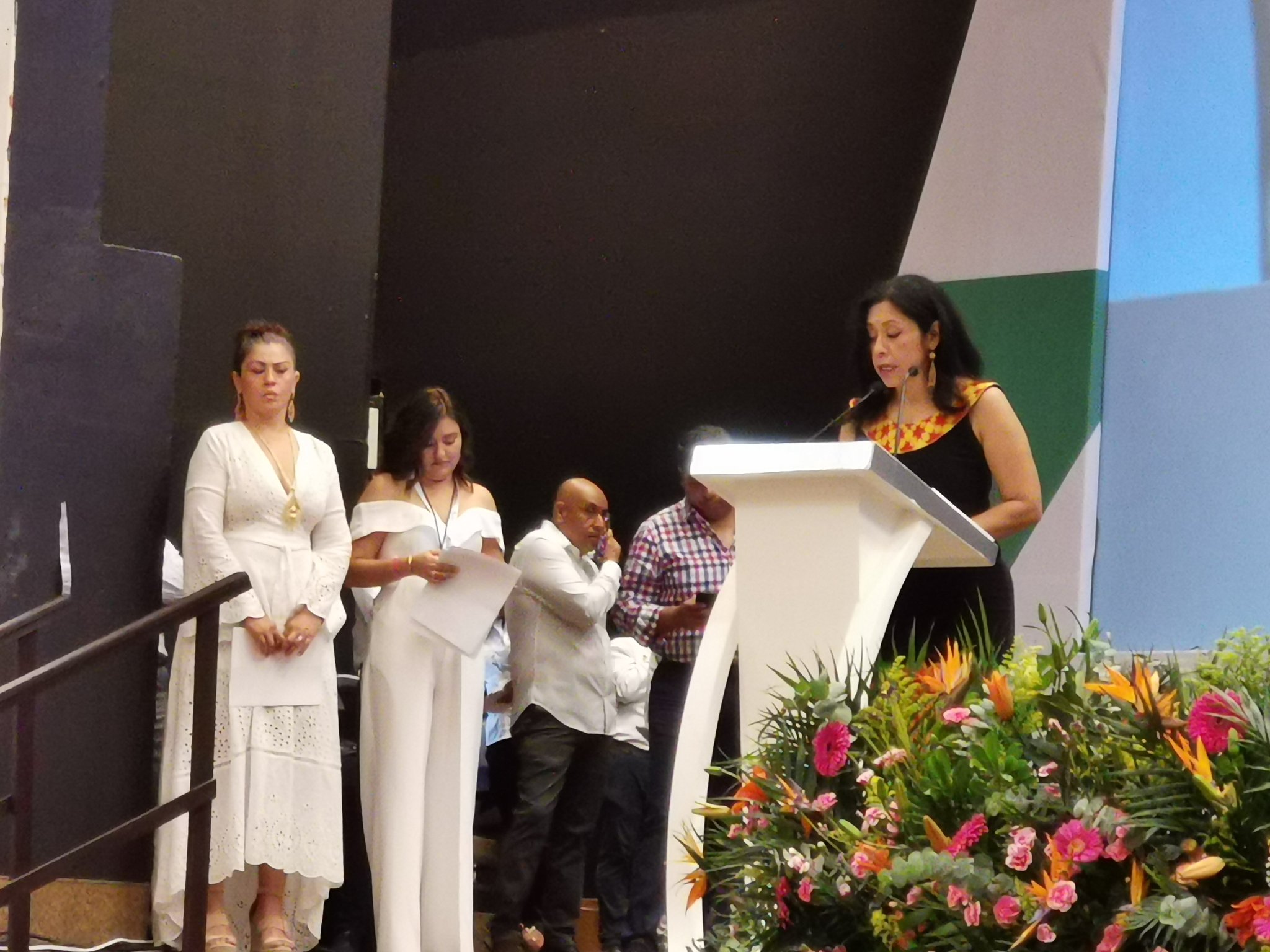 Políticas educativas no deben formarse desde la improvisación y ocurrencias: Angélica Buendía