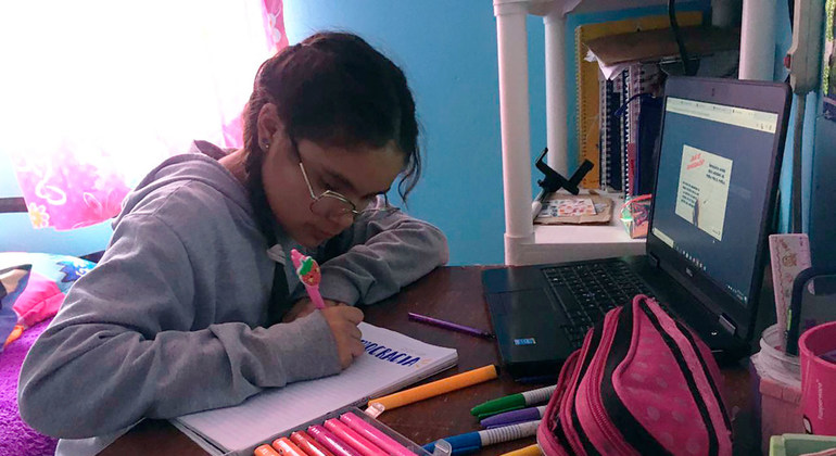 Exige Federación de Estudiantes Revolucionarios internet gratuito para estudiantes del país