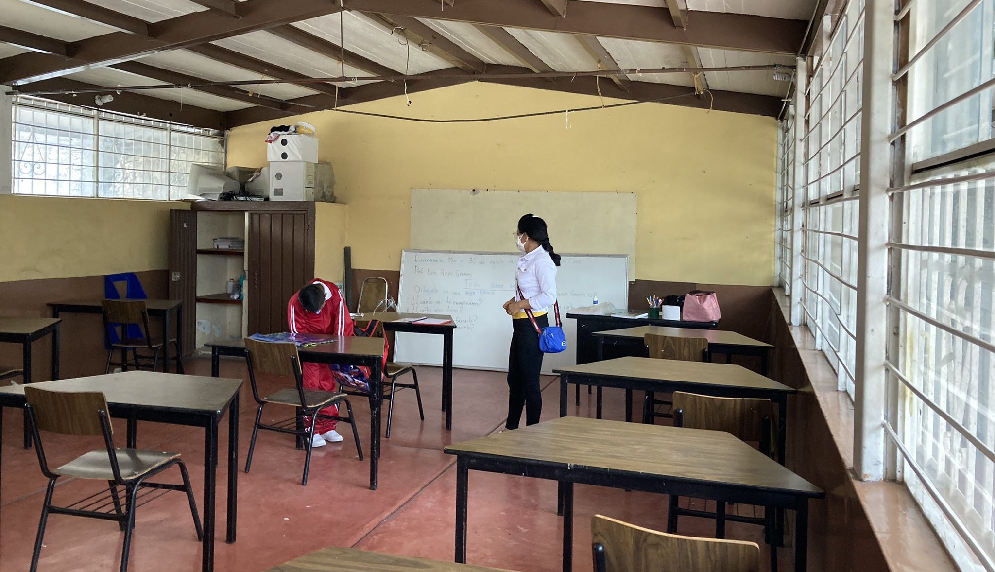 En primer día de clases no llegó el 54% de alumnos y no abrieron el 48% de las escuelas