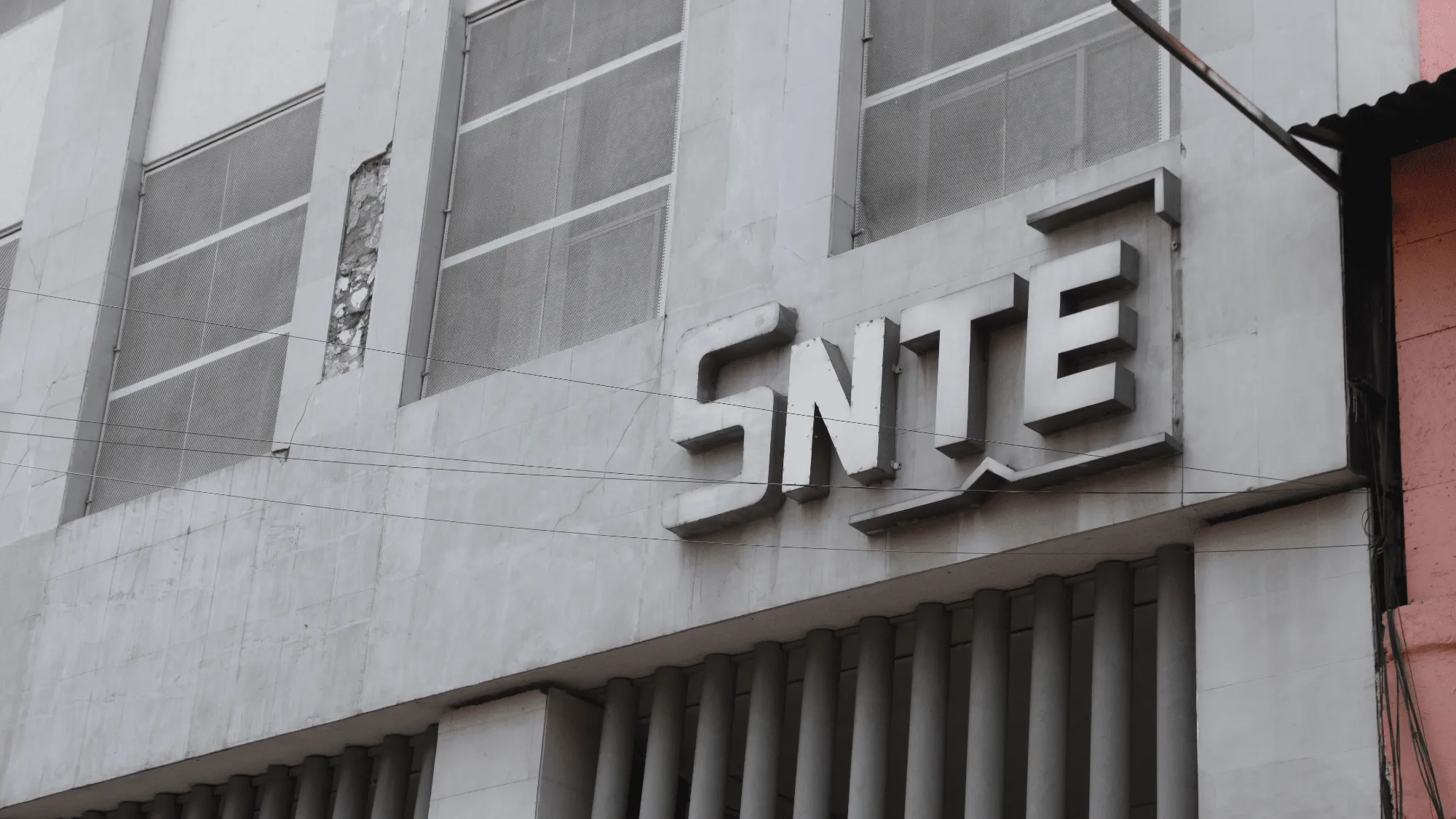 Sigue pendiente promesa de AMLO para democratizar al SNTE: docentes