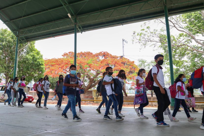 Tras Semana Santa, estudiantes de Educación Básica y Media Superior regresan a clases con Estrategia en el aula: Prevención de adicciones