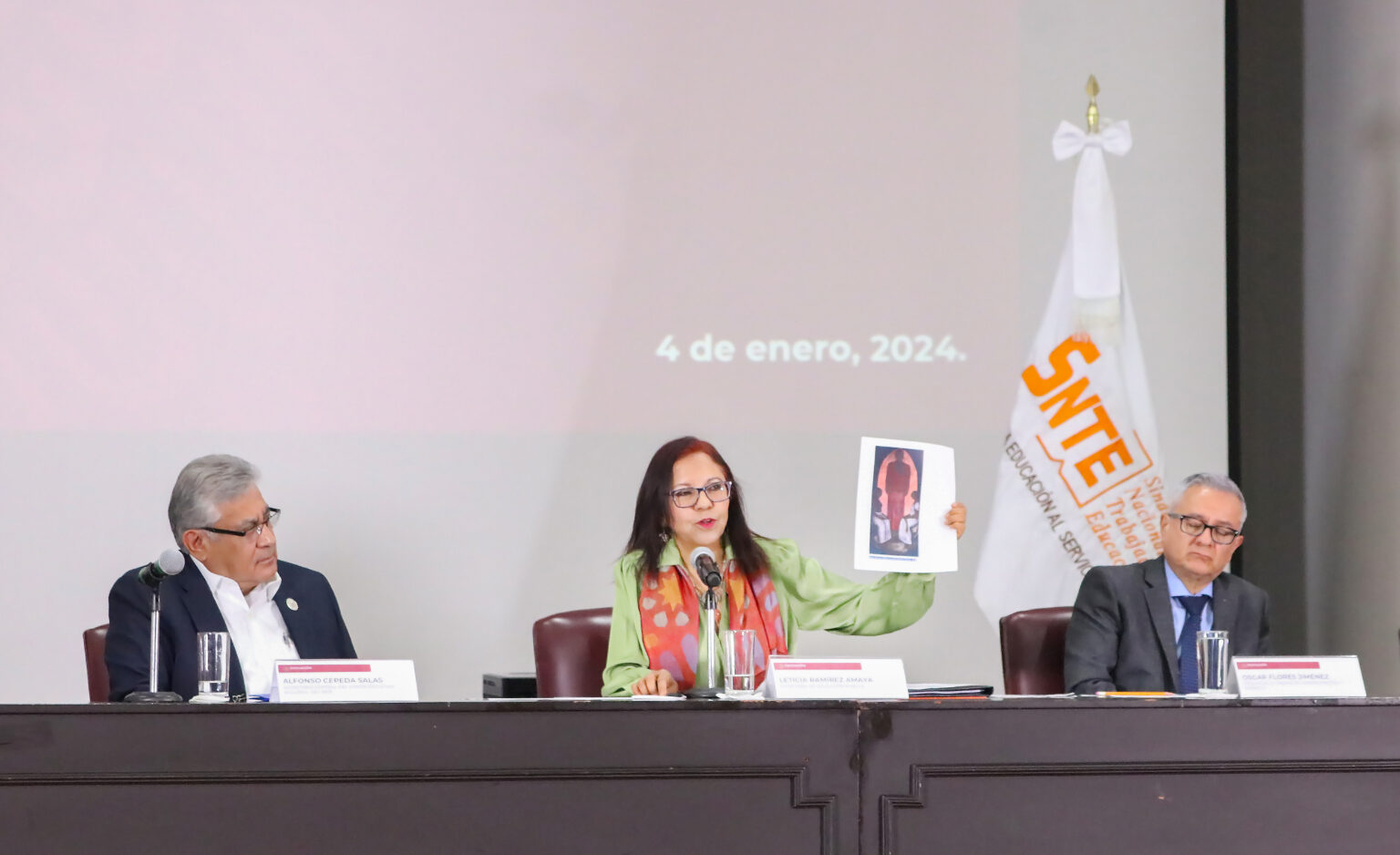 Recibe SEP Pliego Nacional de Demandas del SNTE