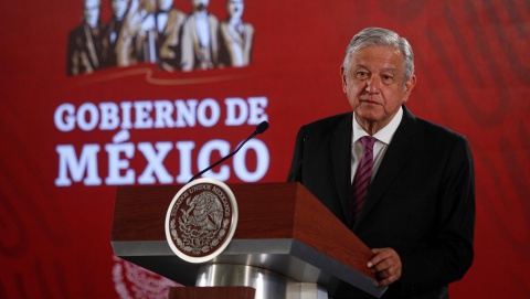 Pide AMLO a CNTE no usar violencia en sus manifestaciones. Pide AMLO a CNTE no usar violencia en sus manifestaciones.